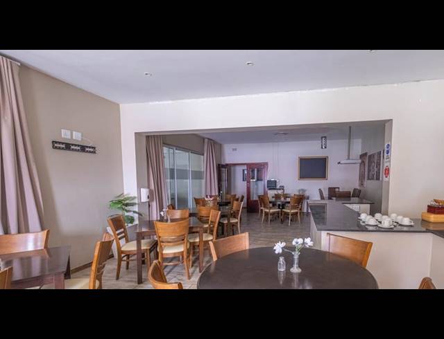 BUSINESS FOR SALE IN HYDE PARK